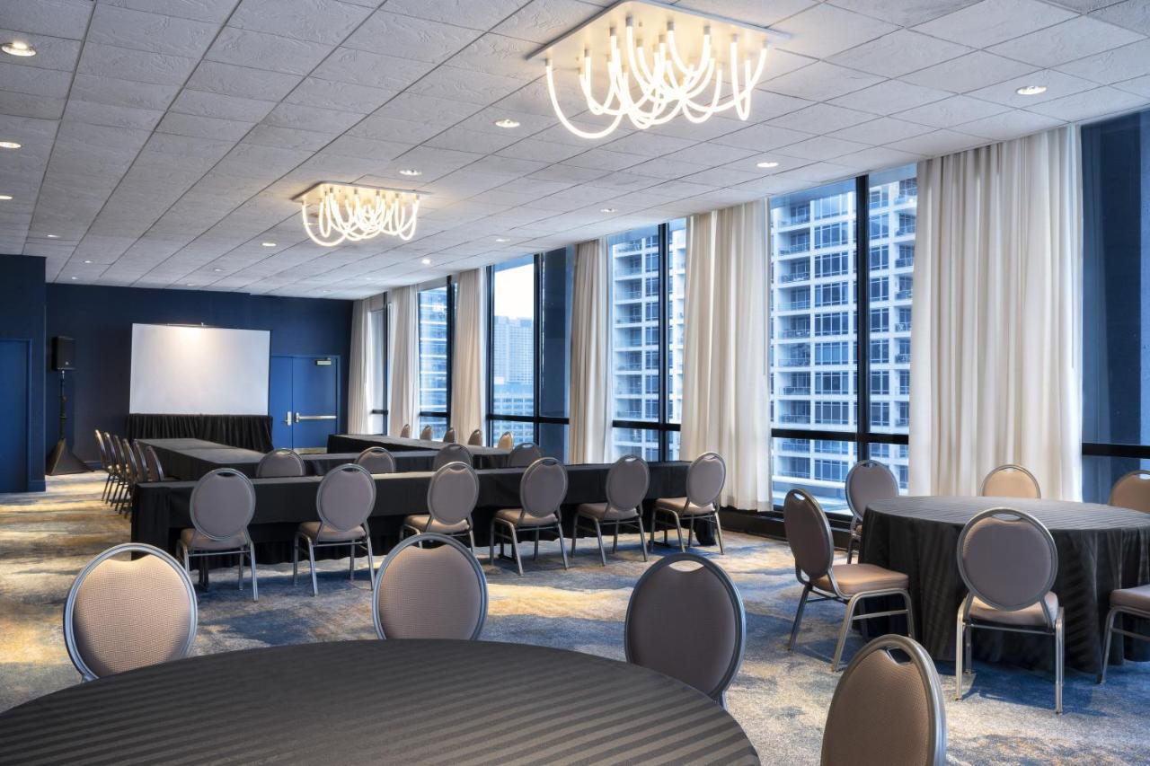 Voco Chicago Downtown - Riverwalk By Ihg Екстериор снимка